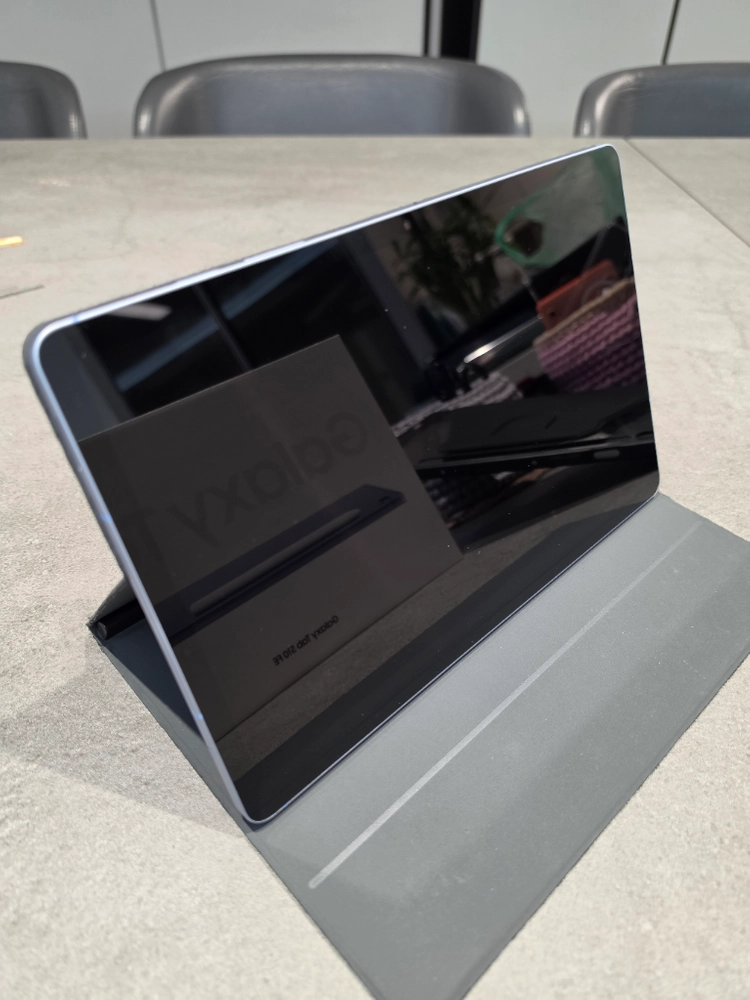 갤럭시 탭 s10 fe 이미지