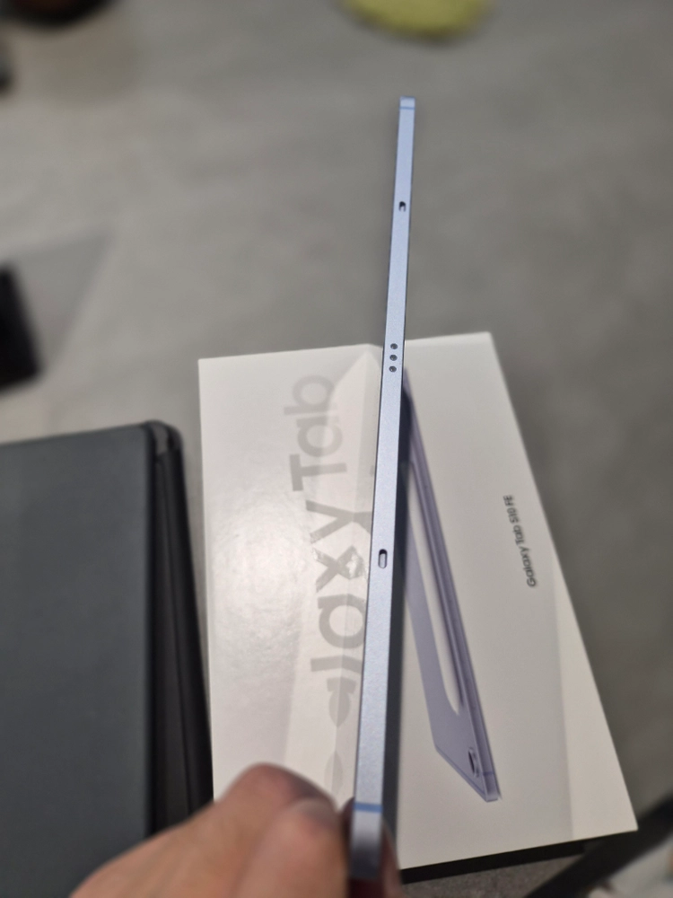 갤럭시 탭 s10 fe 이미지
