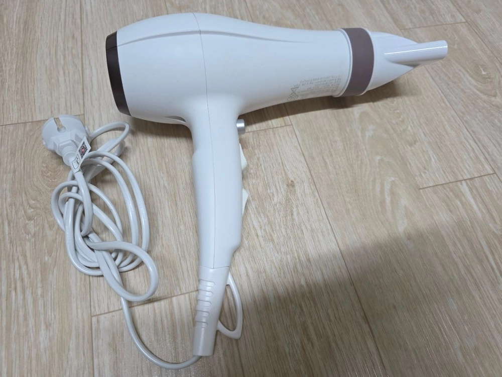 테팔 무빙 에어 드라이기 이미지