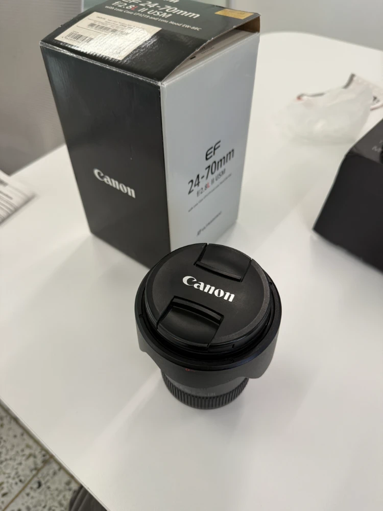 캐논 EF 24-70mm F2.8 USM II L 렌즈 (신계륵) 이미지