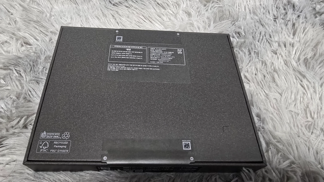 갤럭시 Z 폴드8 그라파이트 512gb 자급제 미개봉 새제품 이미지
