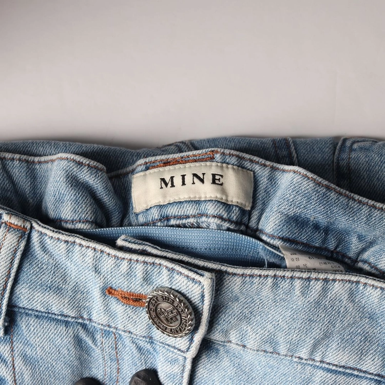 마인 MINE 23SS 밴딩 와이드핏 연청 데님 팬츠 이미지