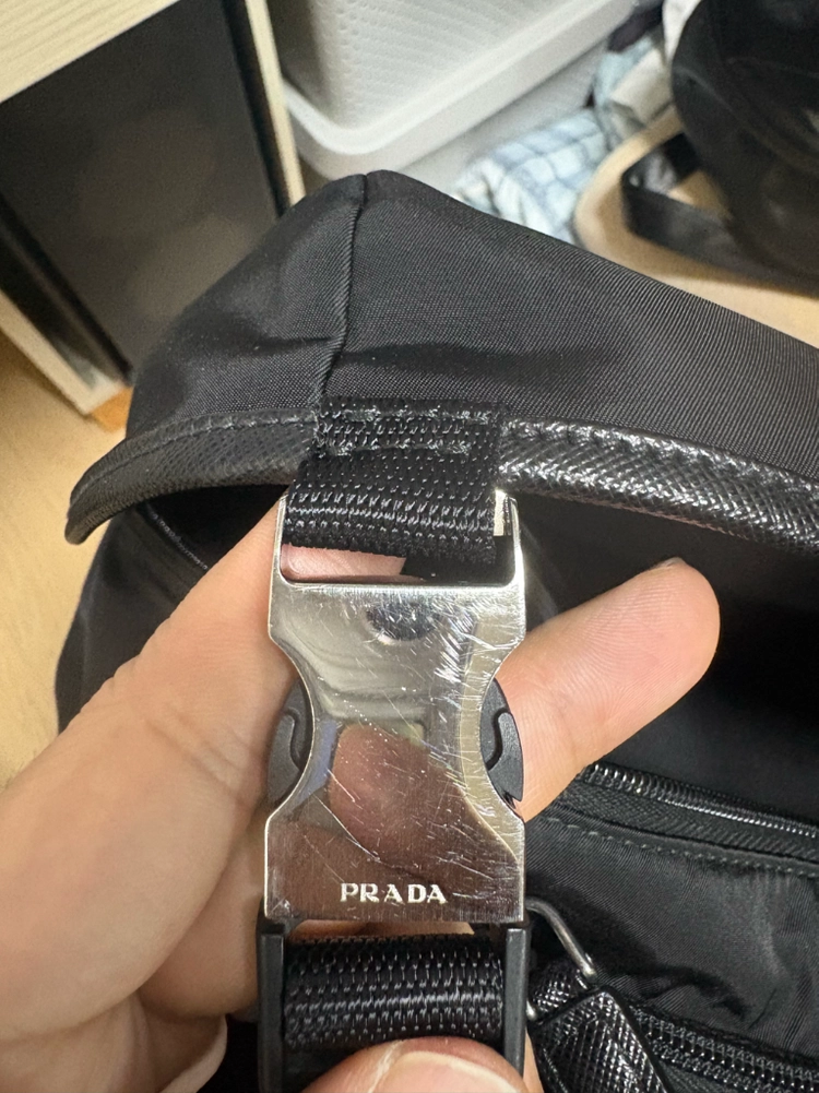 프라다 바이커백 m 이미지