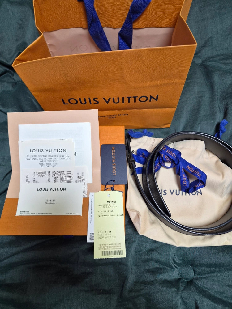 정품 루이비통 LV 이니셜 40mm 리버서블 벨트 팝니다. 이미지