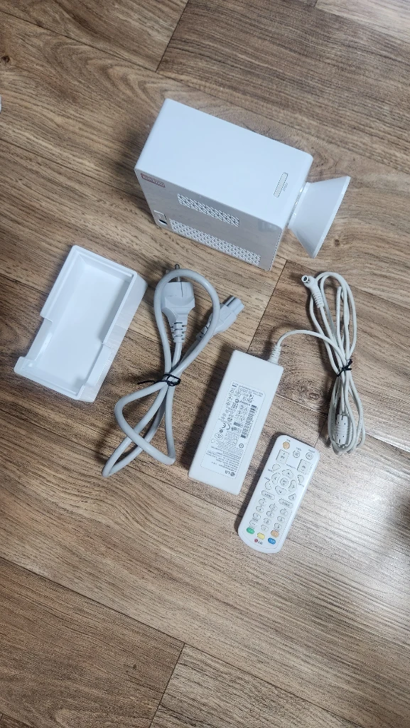 # LG/엘지/TV PG65K 클래식 미니빔 빔프로젝터 LED빔 급처 이미지