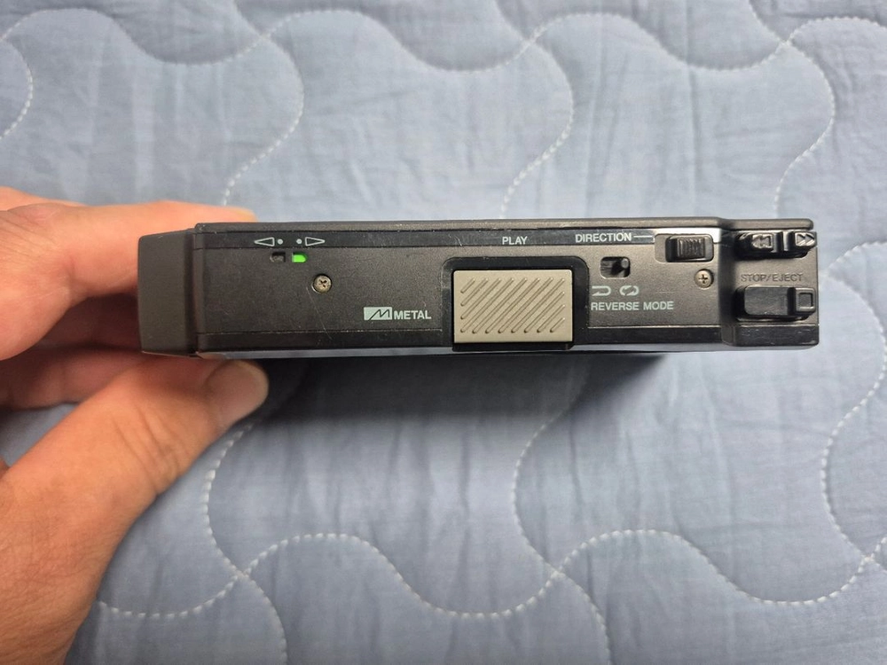 AIWA HS-P20 BLACK색상 정상작동품 판매합니다. 이미지