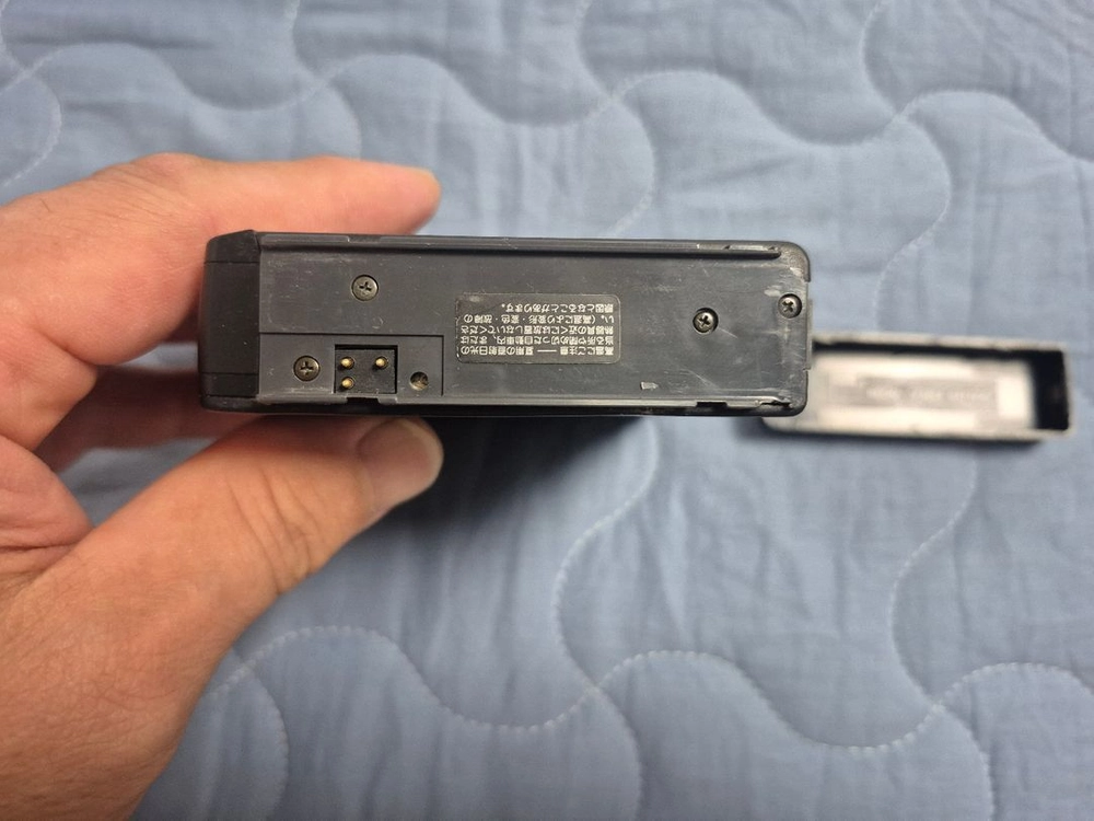 AIWA HS-P20 BLACK색상 정상작동품 판매합니다. 이미지