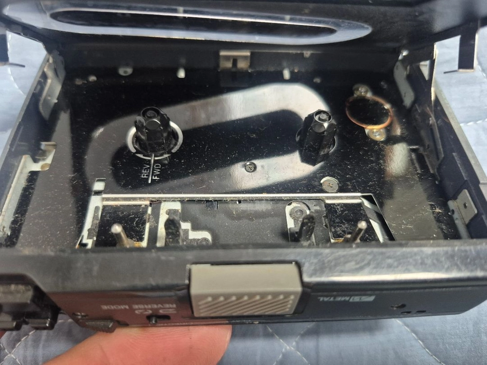 AIWA HS-P20 BLACK색상 정상작동품 판매합니다. 이미지