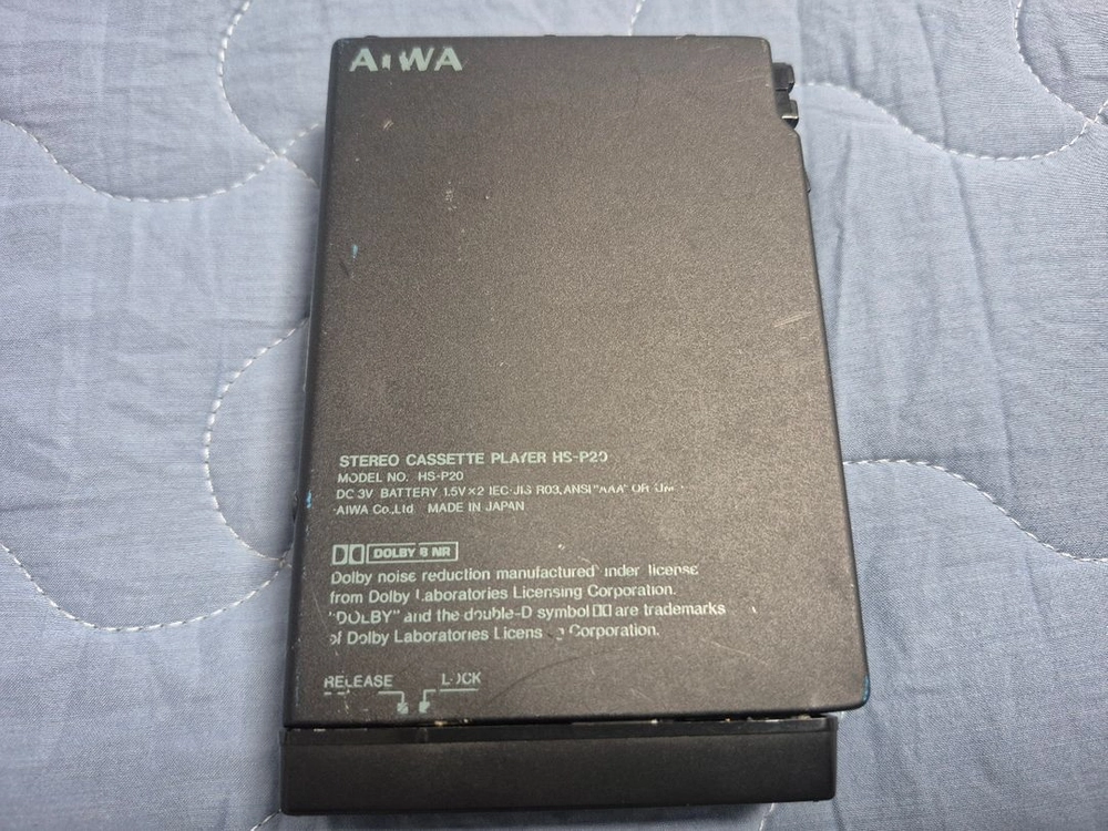 AIWA HS-P20 BLACK색상 정상작동품 판매합니다. 이미지