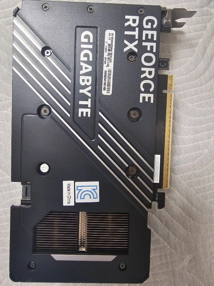 기가바이트 RTX 5060 8g그래픽카드 판매합니다 이미지