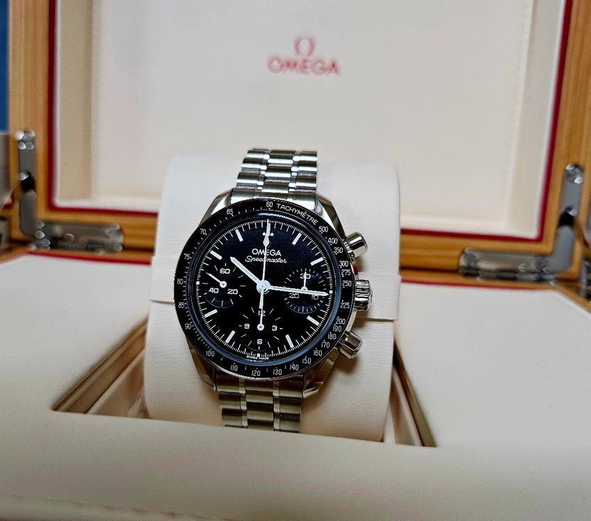 판/교)오메가 스피드마스터 38mm 검판 팝니다 (신제품,미사용) 이미지