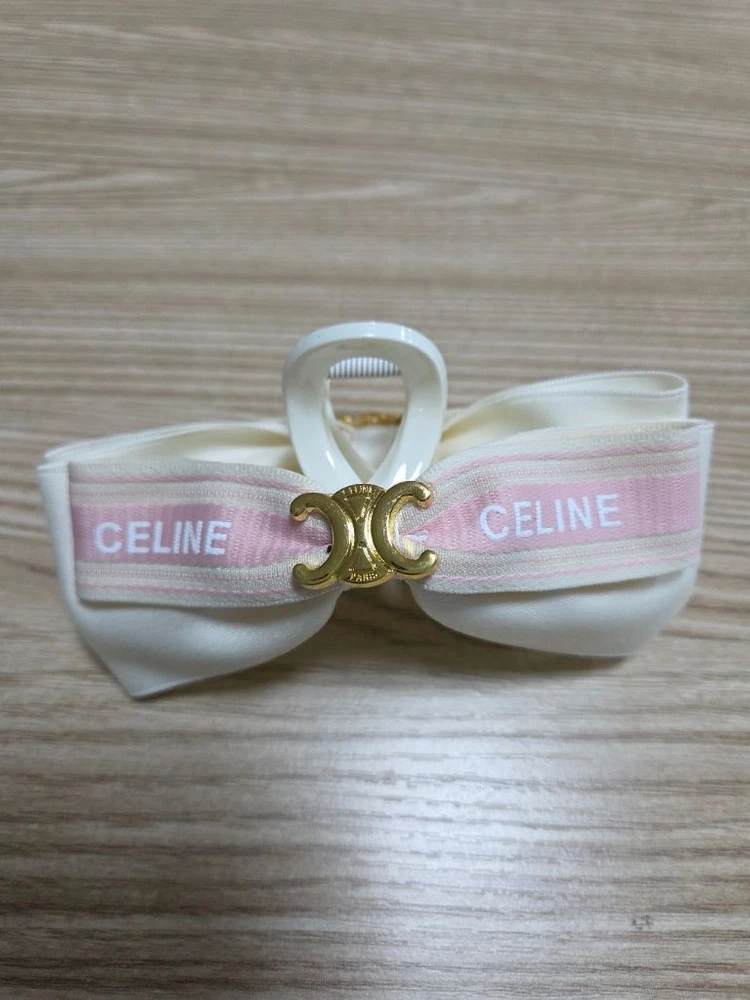 셀린느 리본 클립 헤어핀 이미지