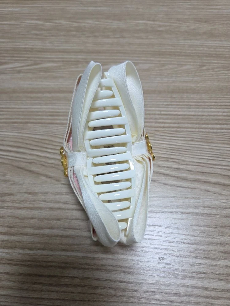 셀린느 리본 클립 헤어핀 이미지