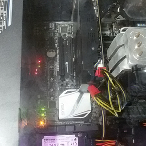 i7 게이밍 데스크탑 본체 이미지