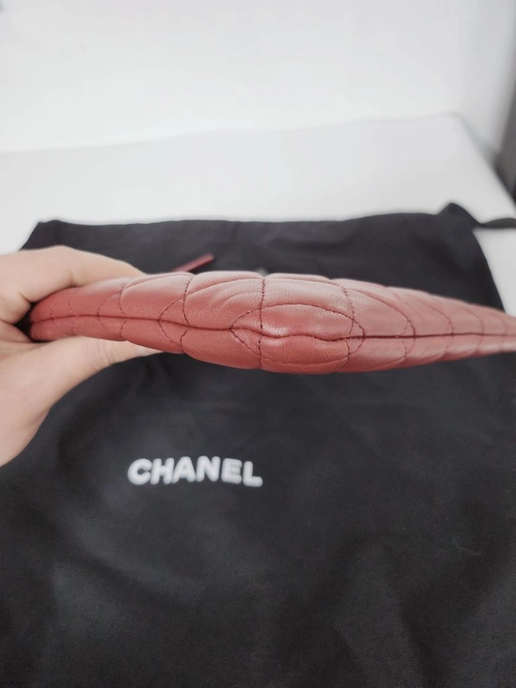 샤넬 버건디 램스킨 보이 금장 클러치백 라지 이미지