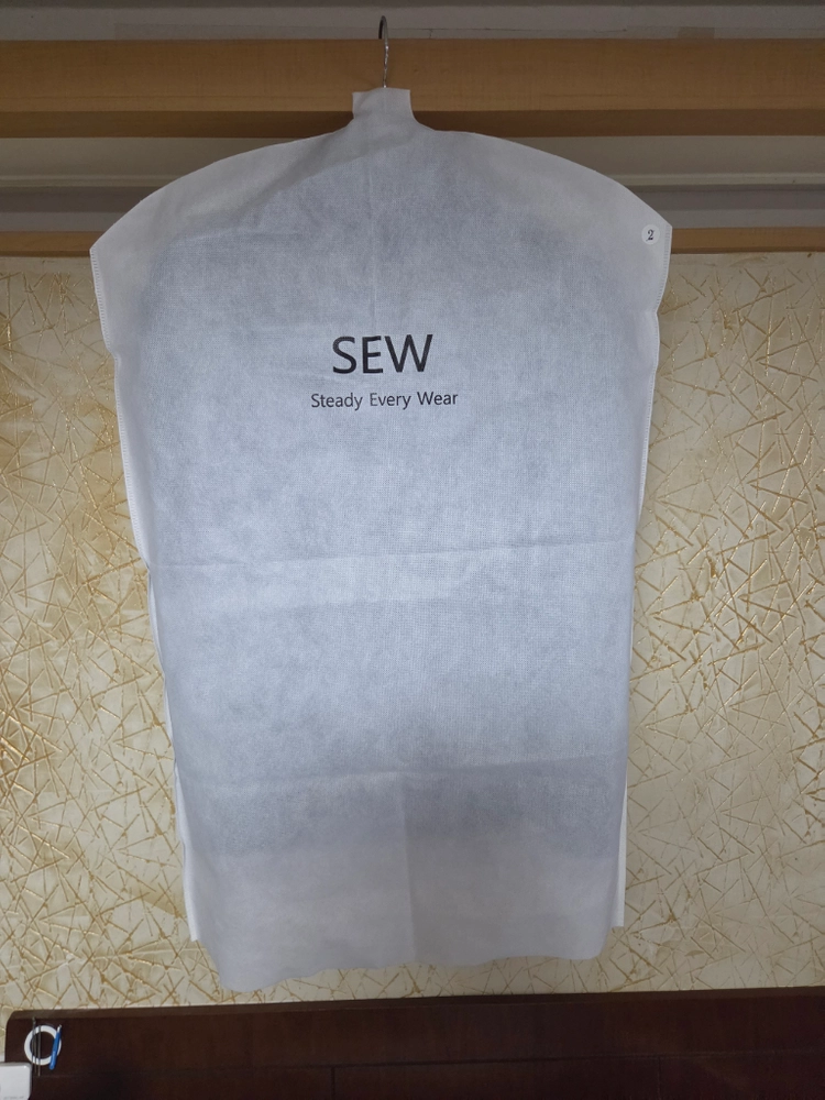 25fw sew 레더 블루종 가죽자켓 블랙 사이즈 2 100~103 실착 5회 미만 상태 매우 좋습니다. 이미지