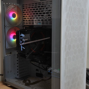 인텔 i7-12700K 작업용 게이밍 컴퓨터 반본체 이미지