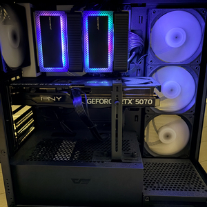 7800x3d rtx 5070 32gb ssd1TB 850w 게이밍 본체 팝니다 이미지