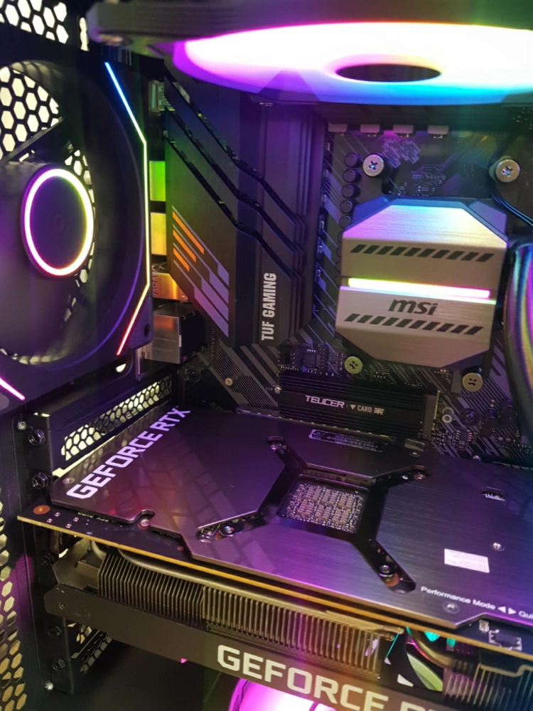 라이제 5900X 수냉 32G 1T RTX 3080TUF 본체 미사용 신품급 이미지