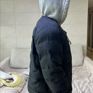 뉴발란스 블랙 패딩 (경량X) 이미지