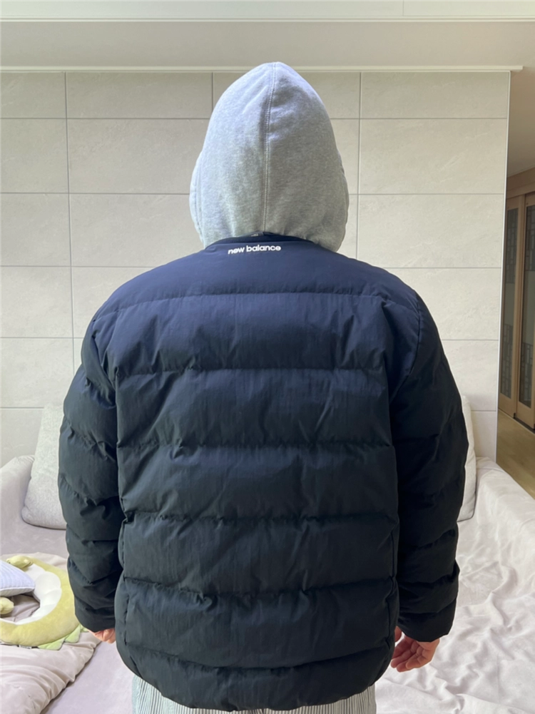 뉴발란스 블랙 패딩 (경량X) 이미지