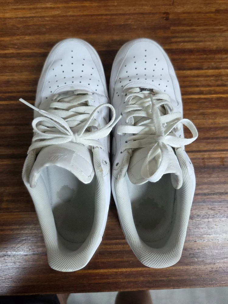 나이키 에어포스 로우 화이트 285 이미지