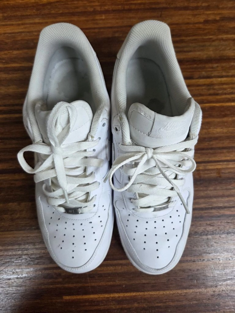 나이키 에어포스 로우 화이트 285 이미지