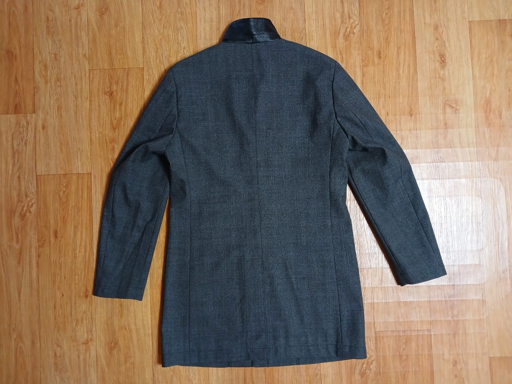 티아이포맨(정품) 남성 (카라 양가죽) 반코트 자켓 (100) (차콜 그레이) (상태 최상급) (깨끗하고 좋아요) 이미지