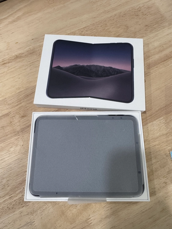 단순 개봉 아이폰 듀오 256GB 나이트 스카이 팝니다. 이미지
