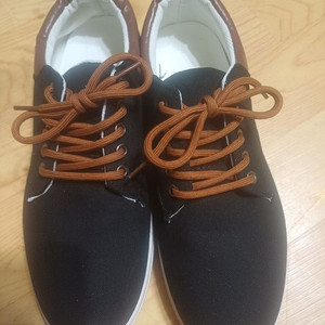 신발 캔버스 운동화 이미지