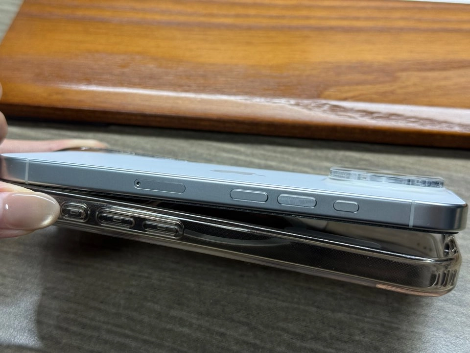 아이폰 16 PRO(프로) 화이트 256GB 상대 매우좋음 풀박스 네고X 이미지