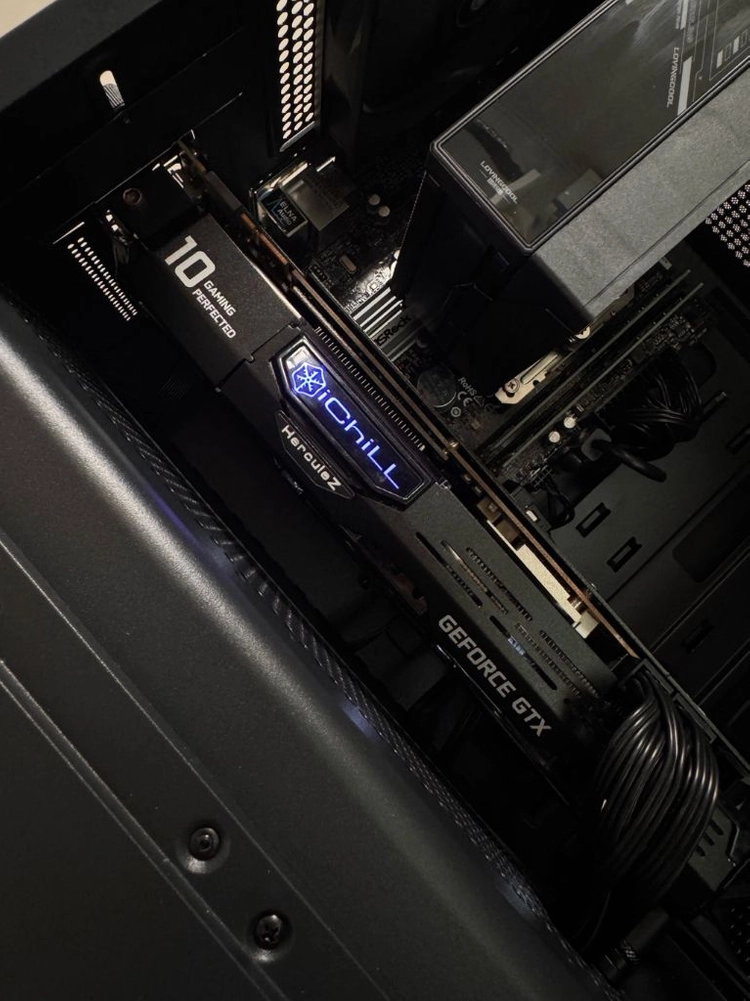 무RGB 올블랙 고사양 게이밍컴퓨터 pc 데스크탑 이미지