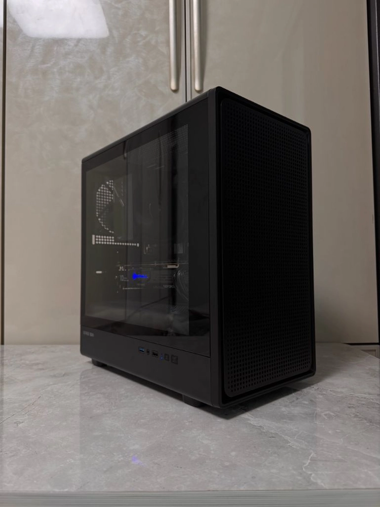무RGB 올블랙 고사양 게이밍컴퓨터 pc 데스크탑 이미지