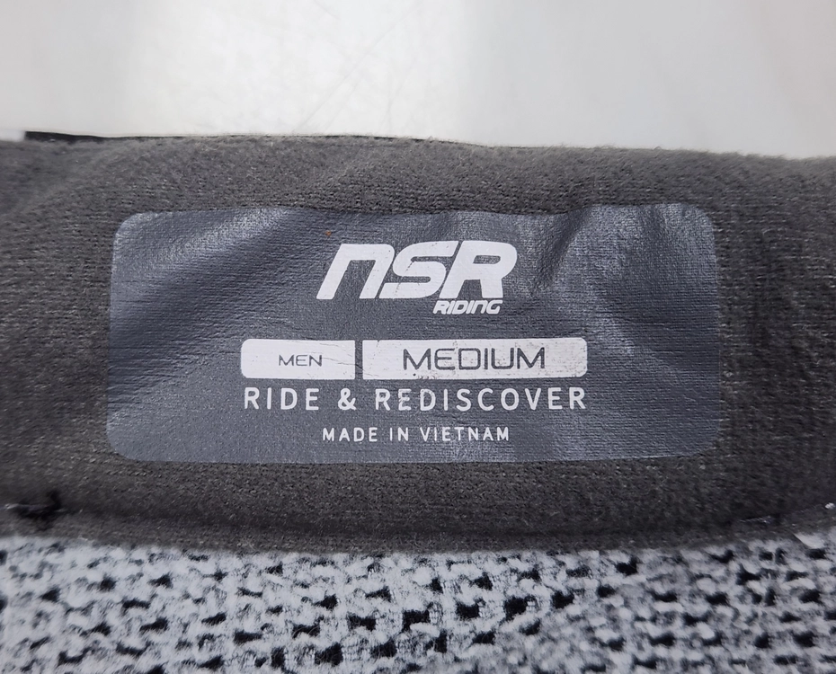 남성 M] NSR 기능성 경량 패딩 노스페이스 아디다스 나이키 퓨마 아식스 코오롱스포츠 K2 요넥스 블랙야크 아이더 이미지