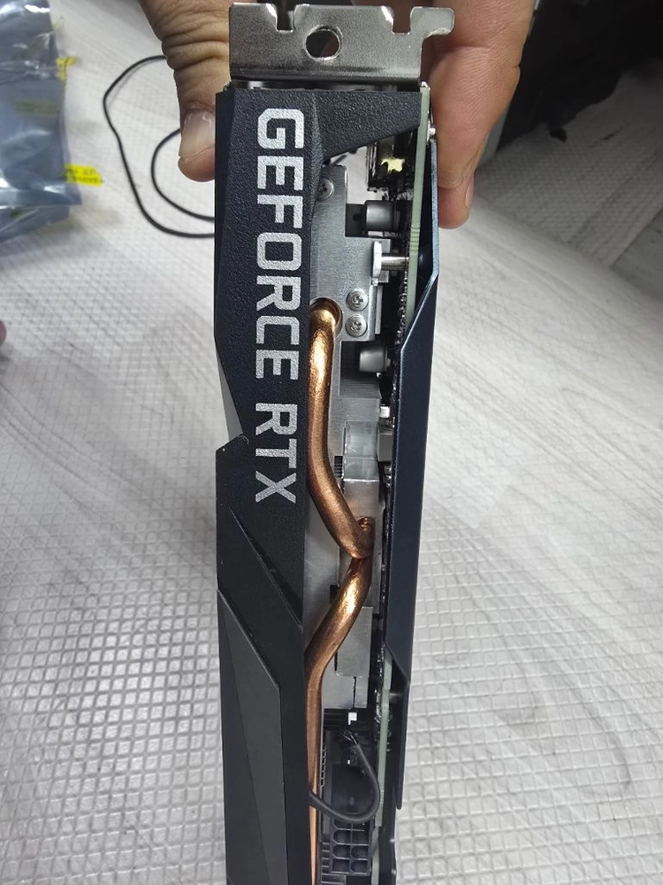 기가바이트 RTX 3050 게이밍 OC 그래픽카드 이미지