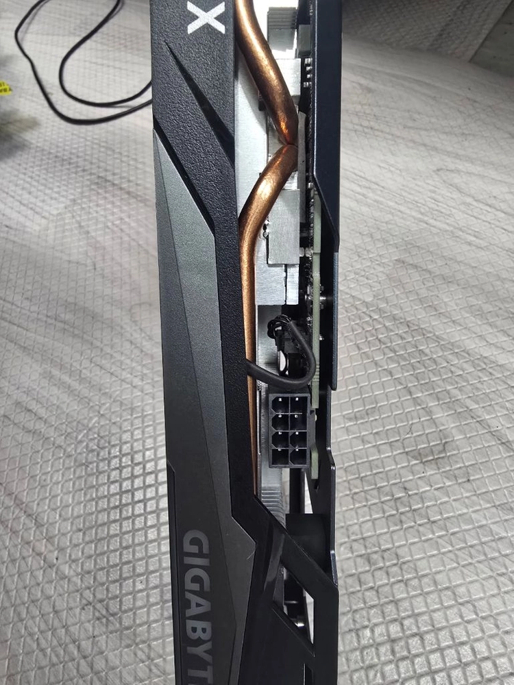 기가바이트 RTX 3050 게이밍 OC 그래픽카드 이미지