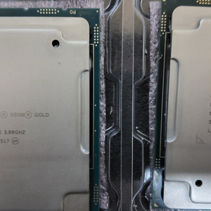 Intel Xeon Gold 6136 / MACHED PAIR /1세대 SKY LAKE 이미지