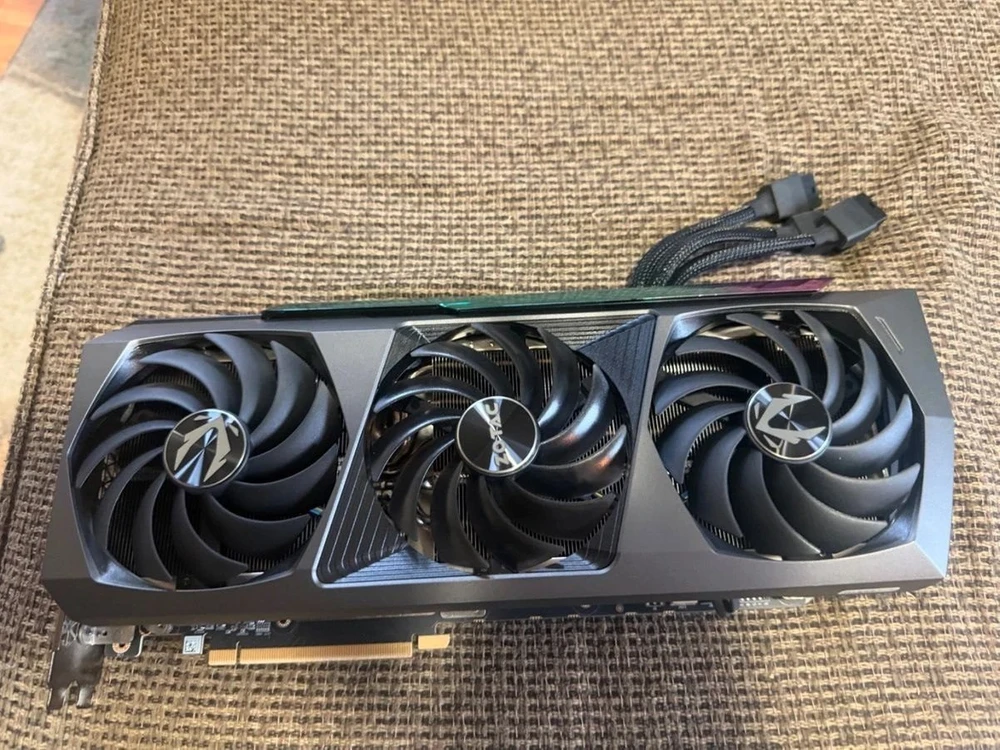 ZOTAC GAMING 지포스 RTX 3090 Ti AMP EXTREME Holo D6X 24GB - 안심되는 중고거래