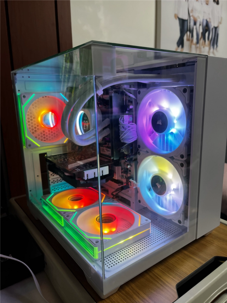 3면 어항 미니 화이트 PC 게이밍컴퓨터(5600x) 이미지