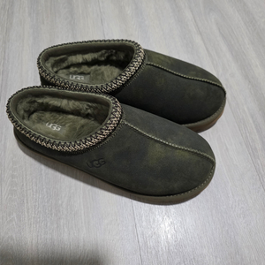 [새상품]어그 UGG 타스만 박스터 올리브 (US8) 이미지