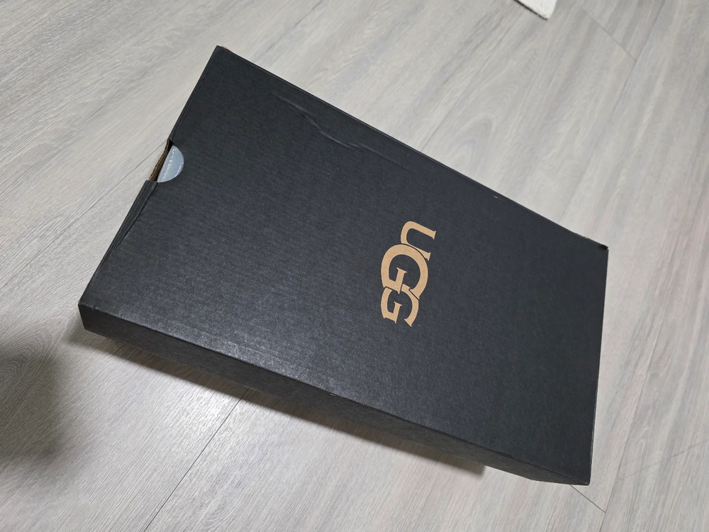 [새상품]어그 UGG 타스만 박스터 올리브 (US8) 이미지