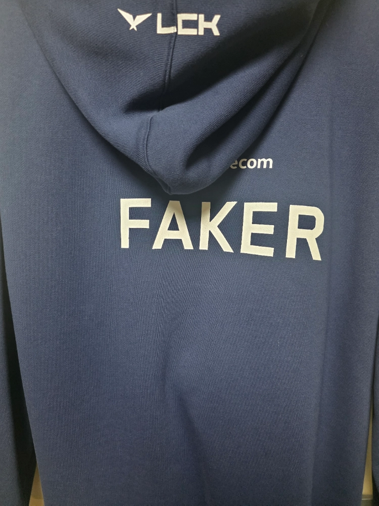 2023 T1 msi 유니폼 후드집업 M / Faker 마킹 이미지