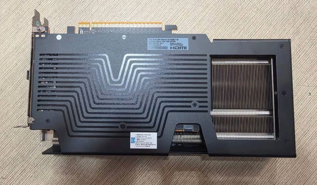 XFX 라데온 RX 9060 XT 16GB 그래픽카드 이미지
