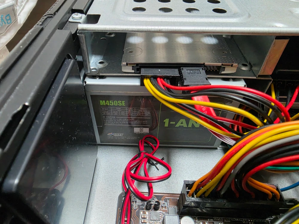 PC 데스크탑 컴퓨터 본체 팝니다. 이미지