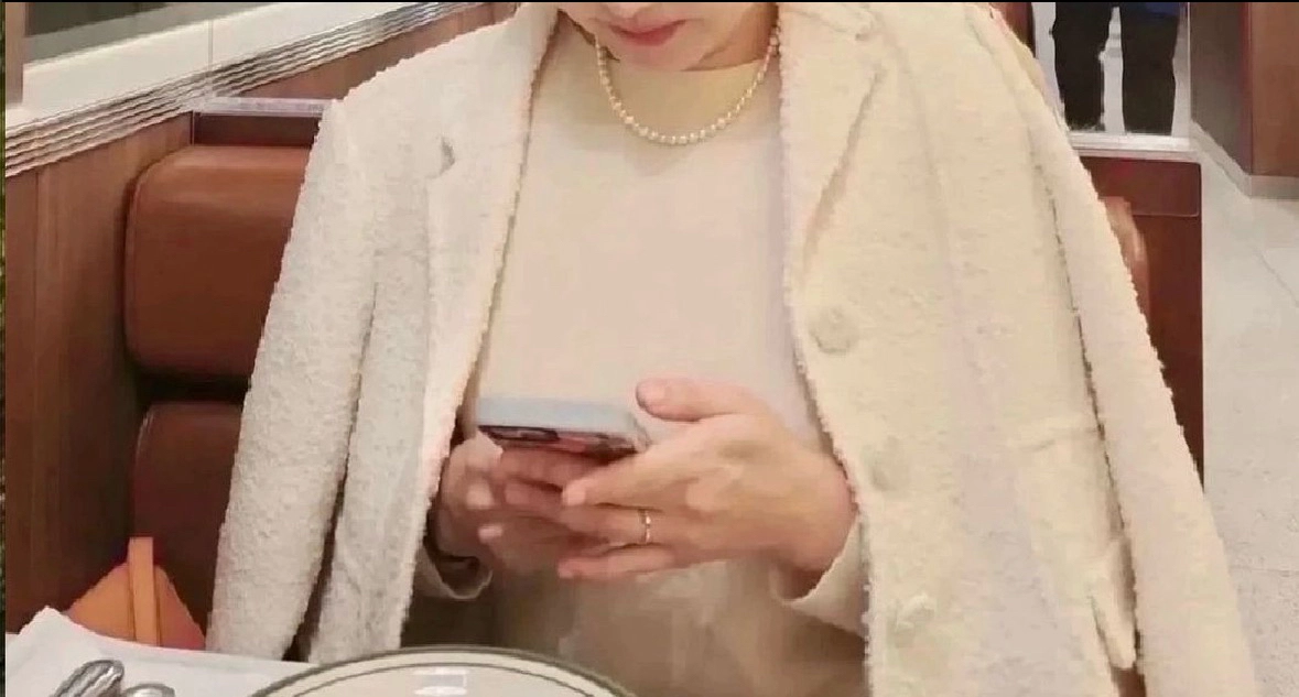 마크제이콥스화이트자켓 이미지