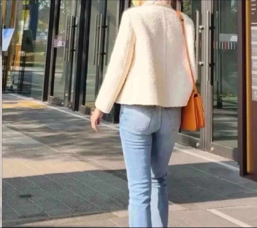마크제이콥스화이트자켓 이미지