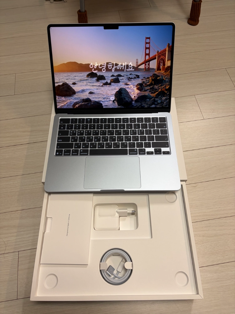 S급 ) 맥북 에어 M5 13인치 16gb 512ssd 스카이블루 - 안심되는 중고거래