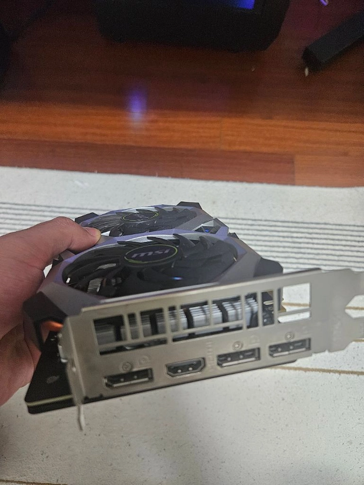그래픽카드 Gtx 1660s 6g 가정용 1인소유 이미지