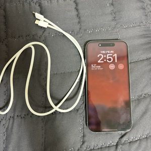 아이폰16프로 128GB 화이트 티타늄 이미지