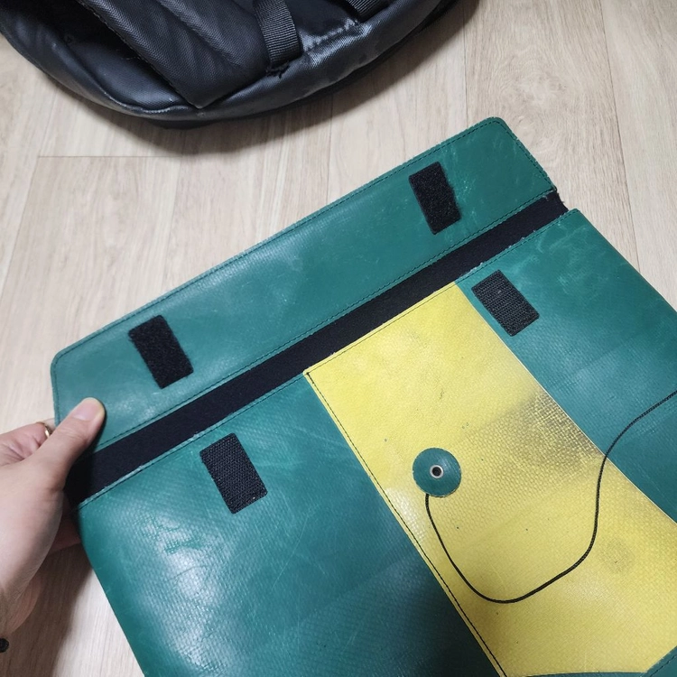 프라이탁 파우치 팝니다. 이미지